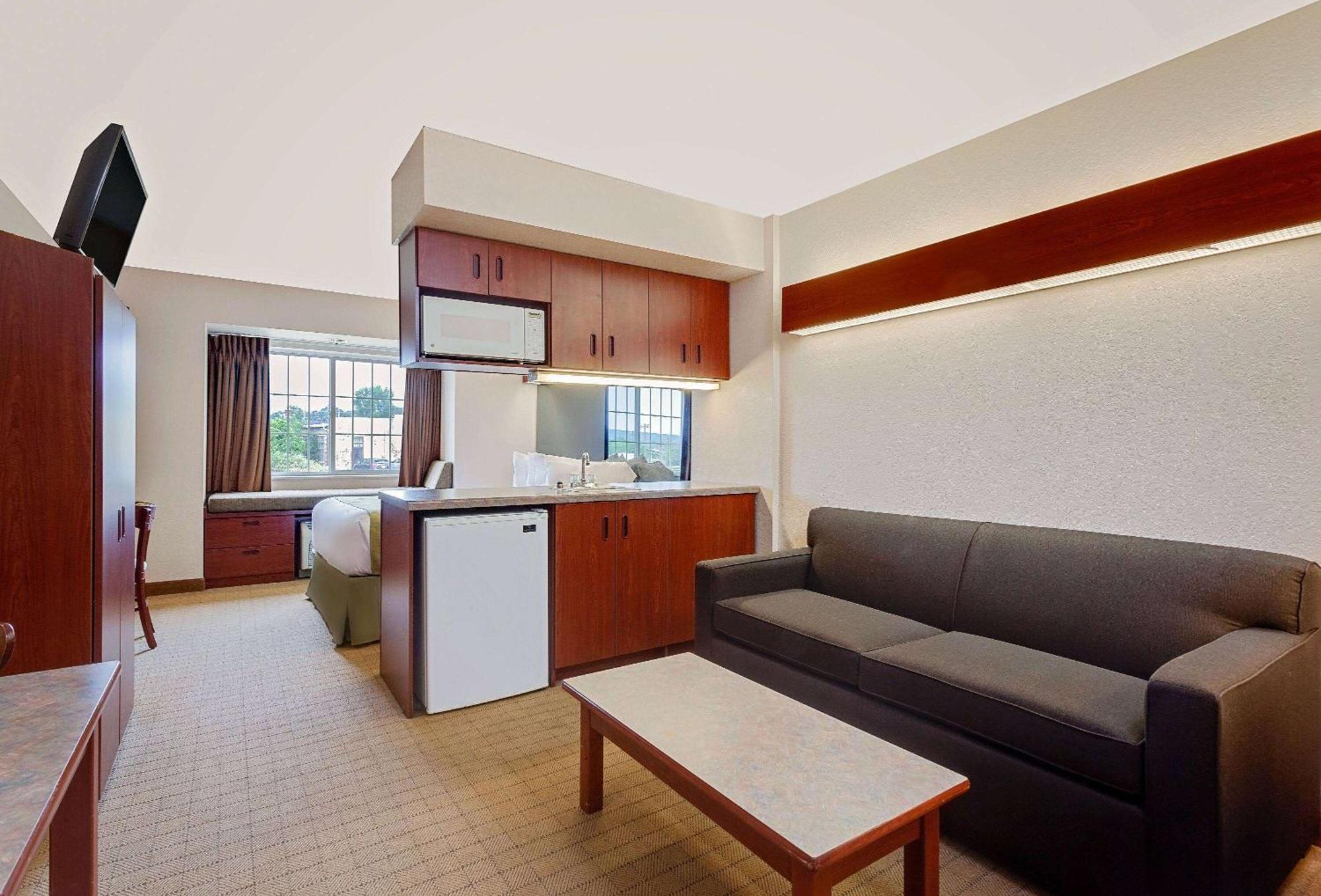 Microtel Inn & Suites By Wyndham Wellsville Buitenkant foto